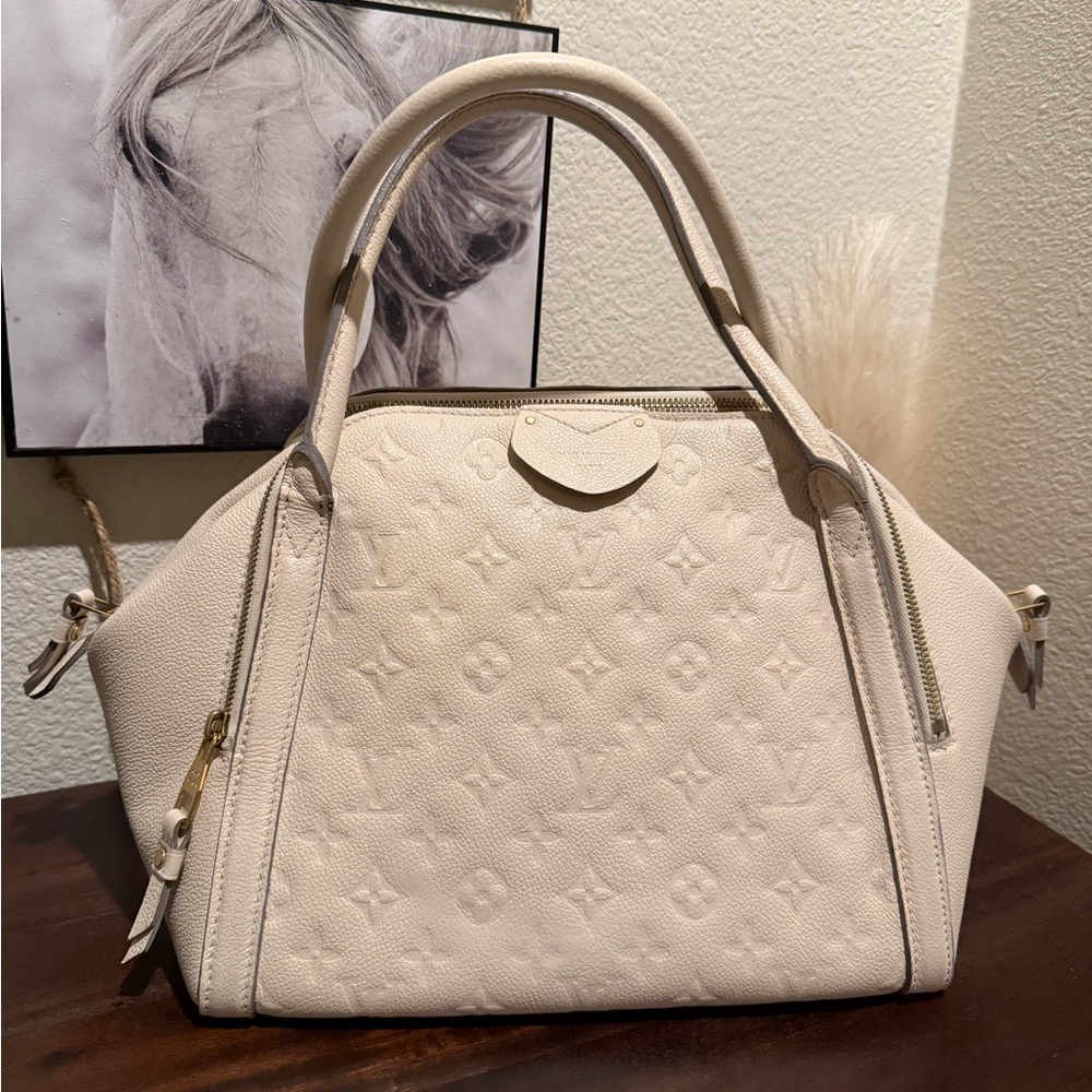 Louis Vuitton Marais MM